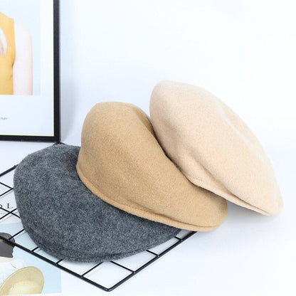 Versatile Wool Painter's Beret